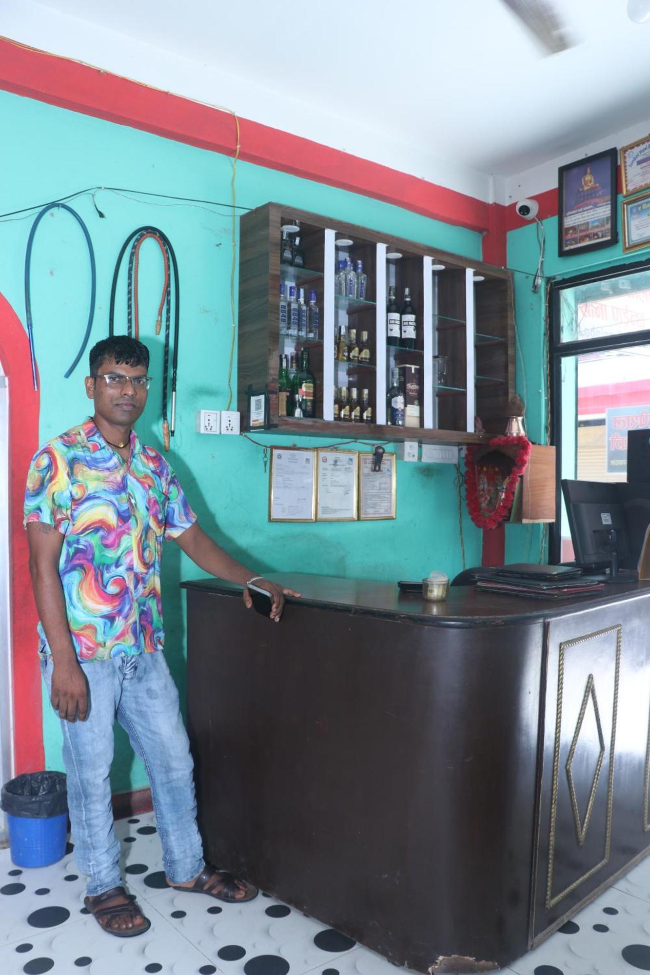 Punjabi Dhaba Lodge & Restaurant Рамміндей Екстер'єр фото