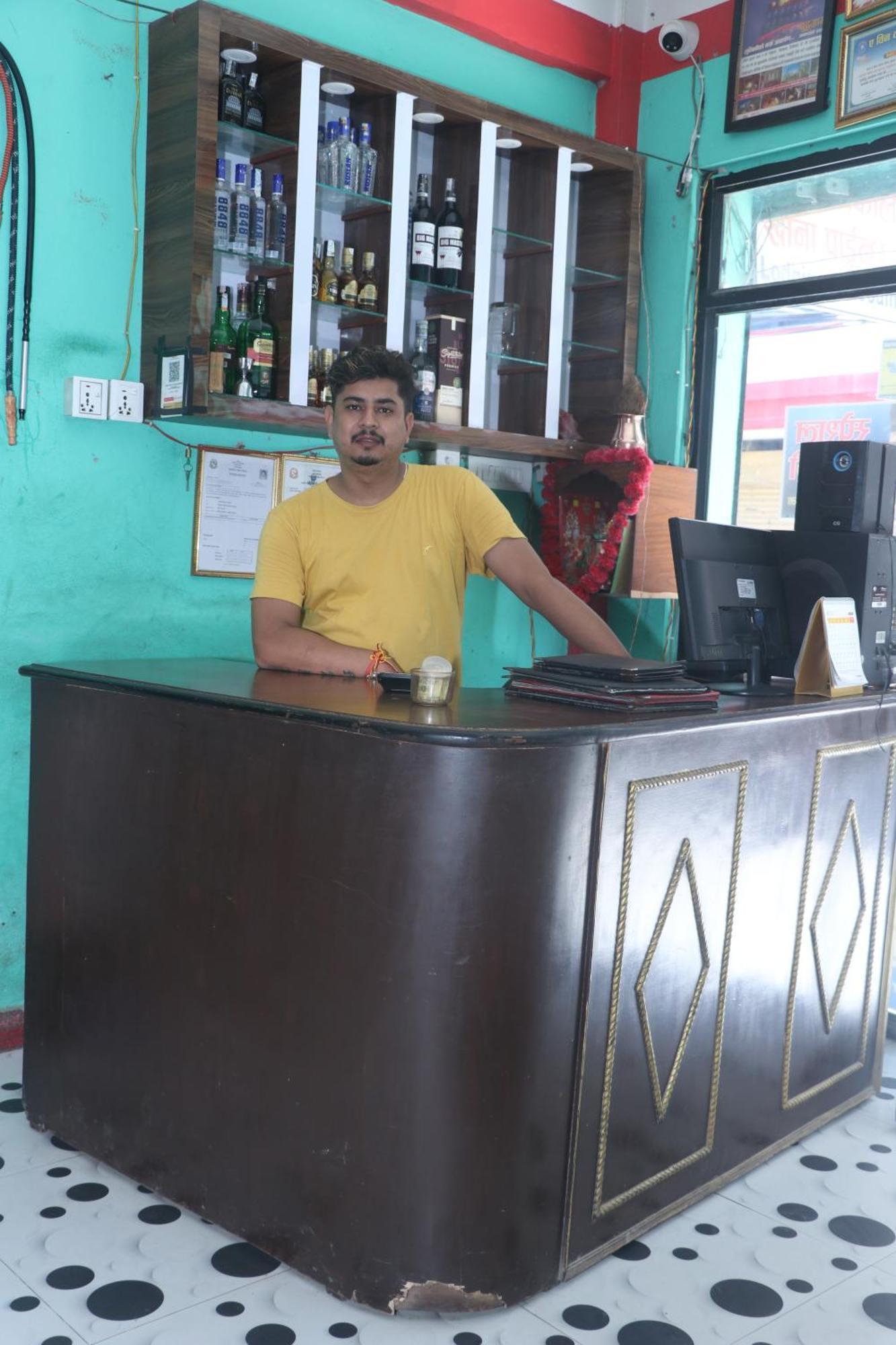 Punjabi Dhaba Lodge & Restaurant Рамміндей Екстер'єр фото