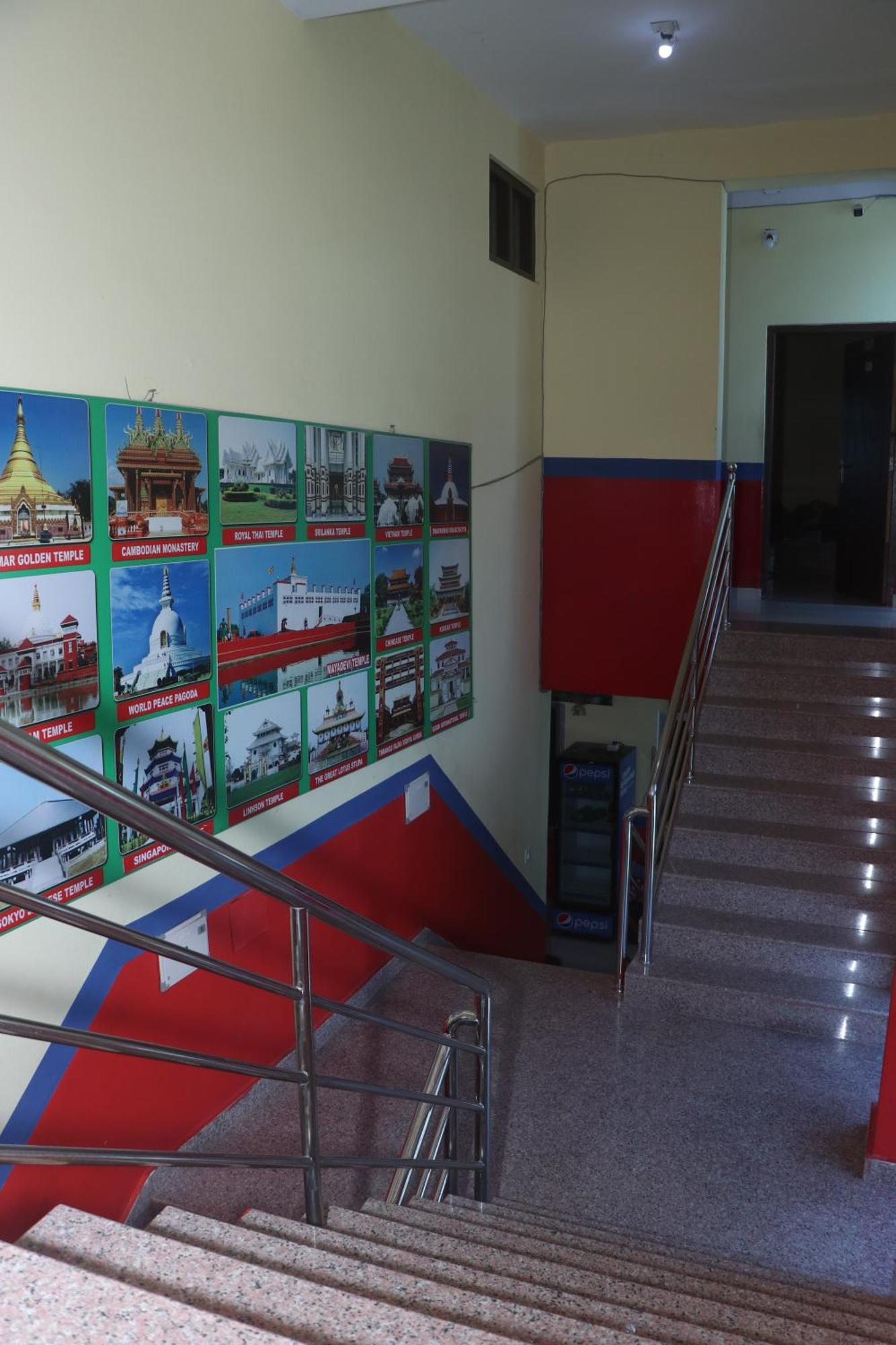 Punjabi Dhaba Lodge & Restaurant Рамміндей Екстер'єр фото